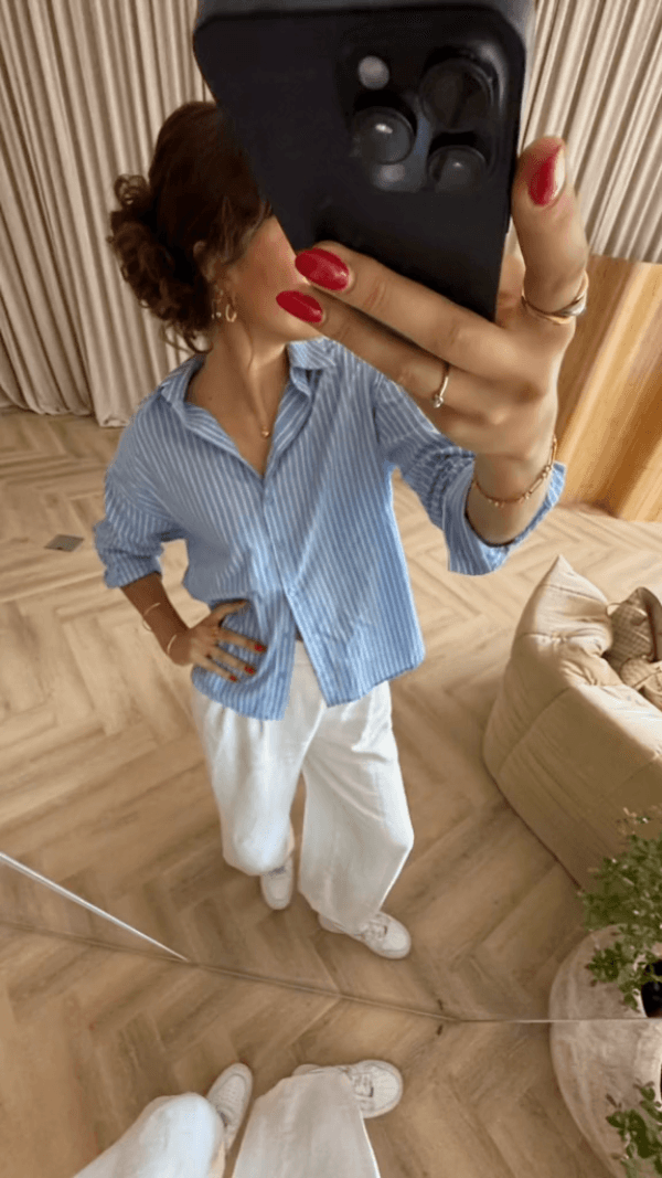 Mirror Selfie Chic πΈ