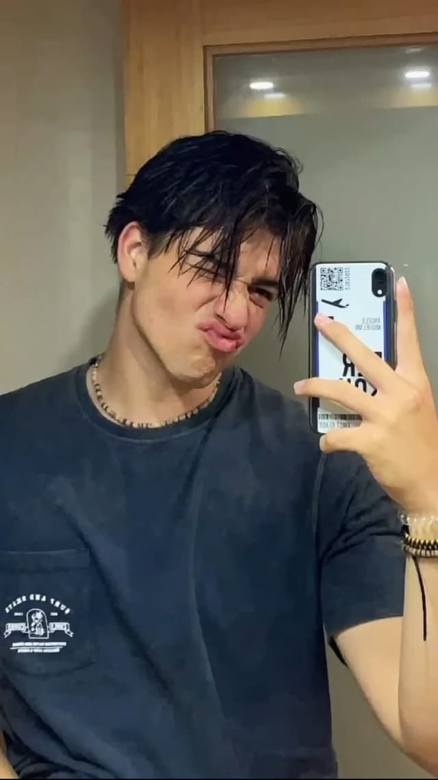 Duckface Vibes ๐ฆ